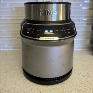 Ninja Pro Compact Personal Blender Base, 900W